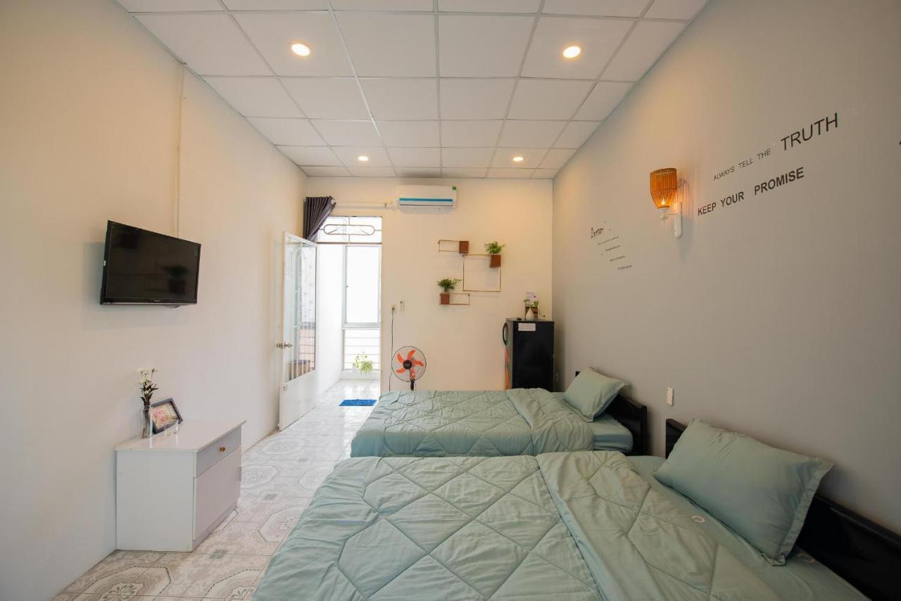 V3 Hostel Нячанг Экстерьер фото