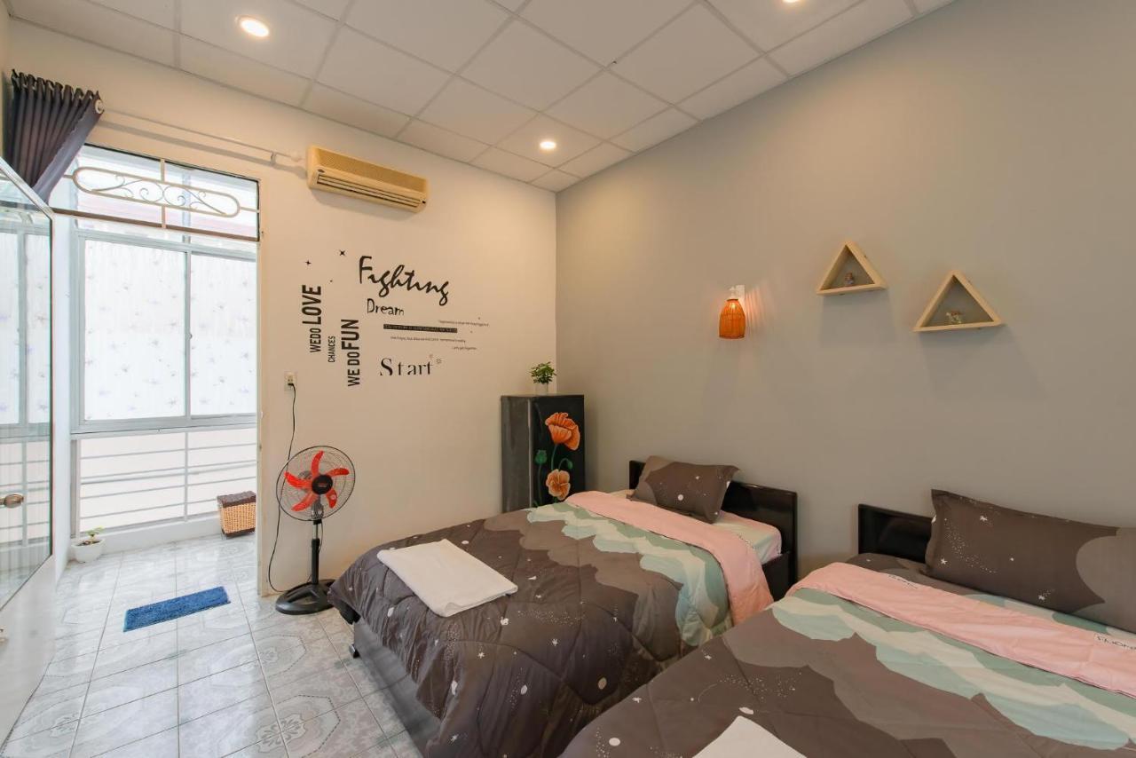 V3 Hostel Нячанг Экстерьер фото